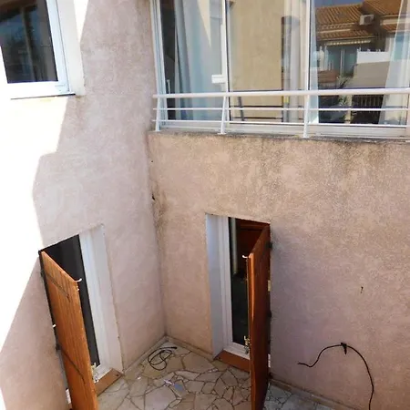 Hébergement de vacances House With 3 Bedrooms In With Enclosed Garden And Wifi *